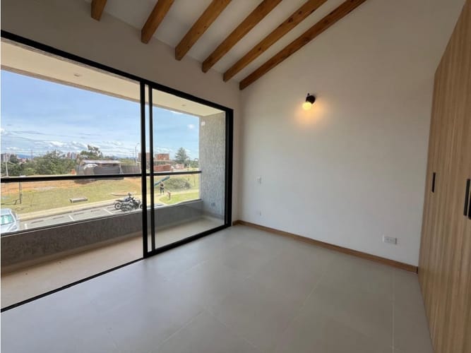 Casa de 4 alcobas en venta en San Antonio De Pereira, Rionegro, 186 m² · foto 12 de 17