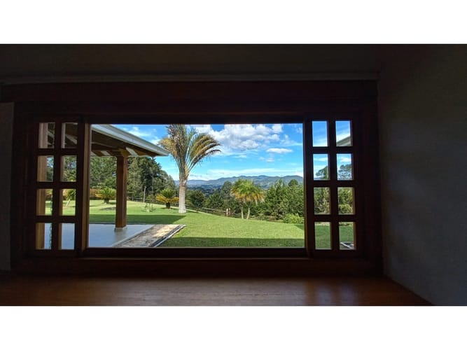Casa de 5 alcobas en venta en Llano Grande, Rionegro, 350 m² · foto 9 de 24