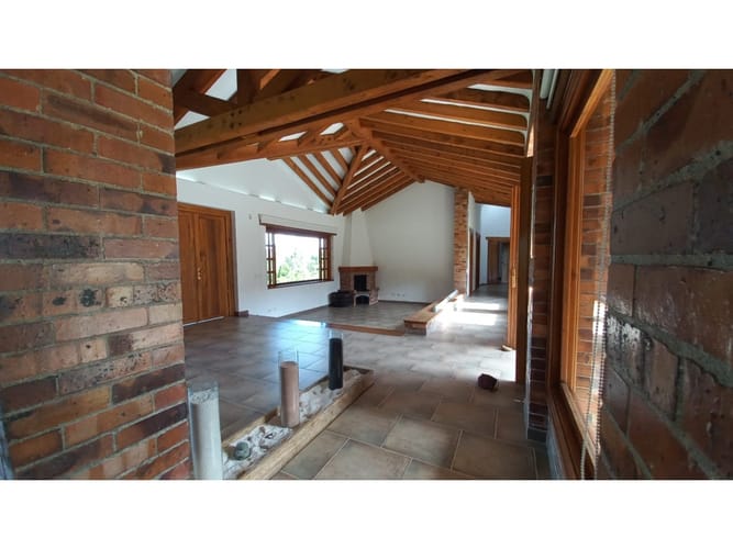 Casa de 5 alcobas en venta en Llano Grande, Rionegro, 350 m² · foto 10 de 24