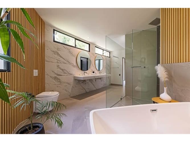 Casa de 6 alcobas en venta en El Poblado, Medellín, 800 m² · foto 8 de 24