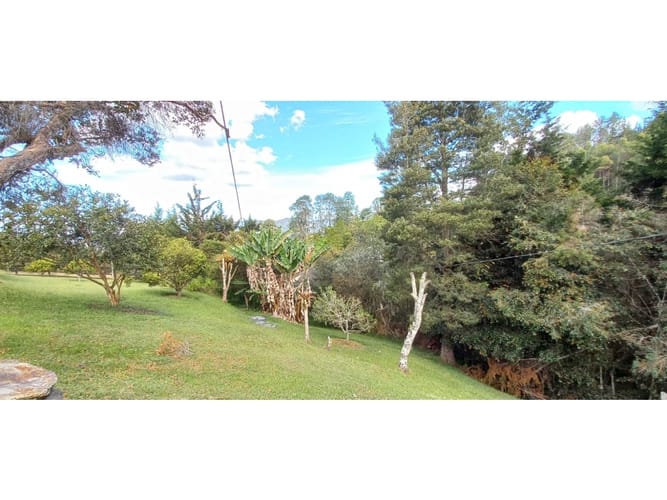 Casa de 5 alcobas en venta en Llano Grande, Rionegro, 350 m² · foto 21 de 24