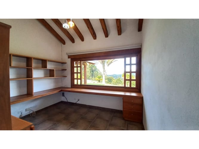 Casa de 5 alcobas en venta en Llano Grande, Rionegro, 350 m² · foto 22 de 24