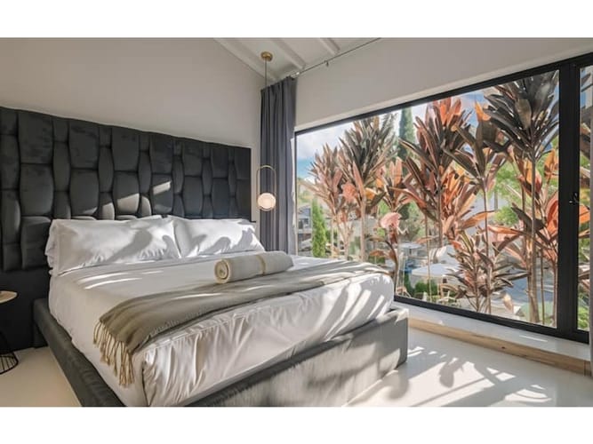 Casa de 6 alcobas en venta en El Poblado, Medellín, 800 m² · foto 14 de 24