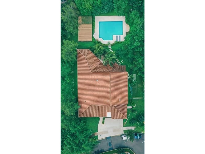 Casa de 6 alcobas en venta en El Poblado, Medellín, 800 m² · foto 23 de 24