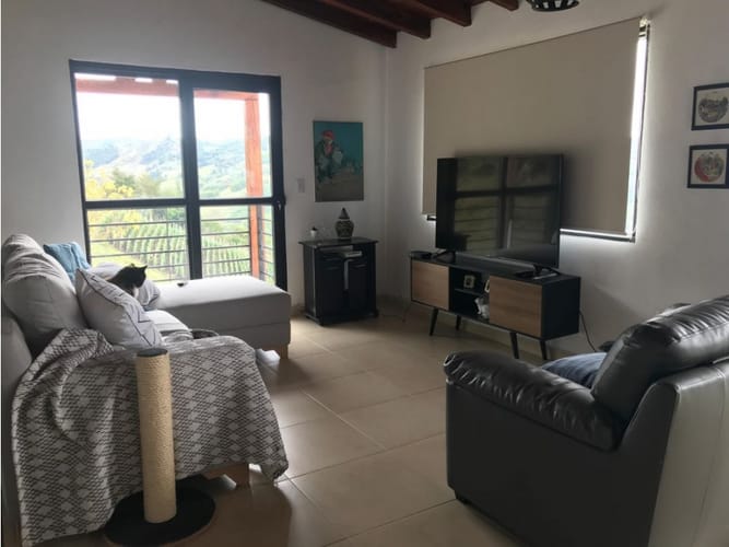 Casa de 4 alcobas en venta en Santa Cruz, Marinilla, 200 m² · foto 8 de 9