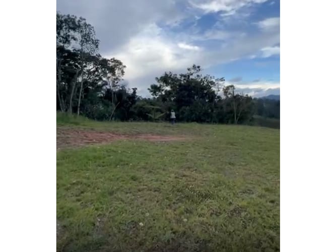 Lote en venta en Pantanillo, El Retiro, 2916 m² · foto 3 de 3