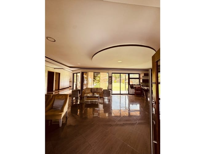 Casa de 4 alcobas en venta en El Tambo, La Ceja, 240 m² · foto 3 de 15