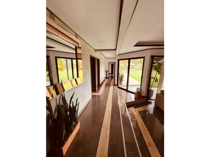 Casa de 4 alcobas en venta en El Tambo, La Ceja, 240 m² · foto 4 de 15