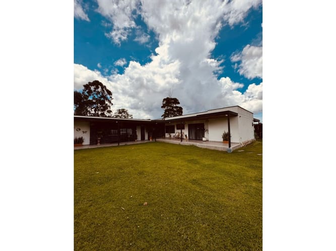 Casa de 4 alcobas en venta en El Tambo, La Ceja, 240 m² · foto 9 de 15