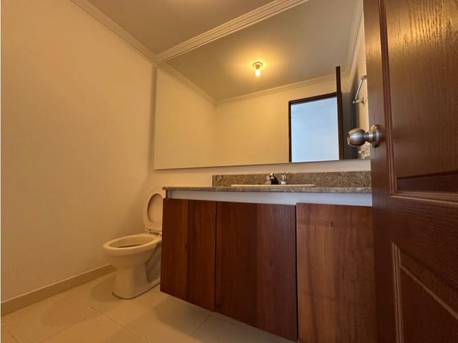 Oficina en venta en San Lucas, Medellín, 132 m² · foto 9 de 24