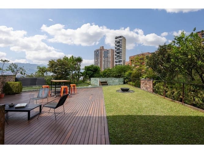 Apartamento de 3 alcobas en venta en El Poblado, Medellín, 574 m² · foto 24 de 24