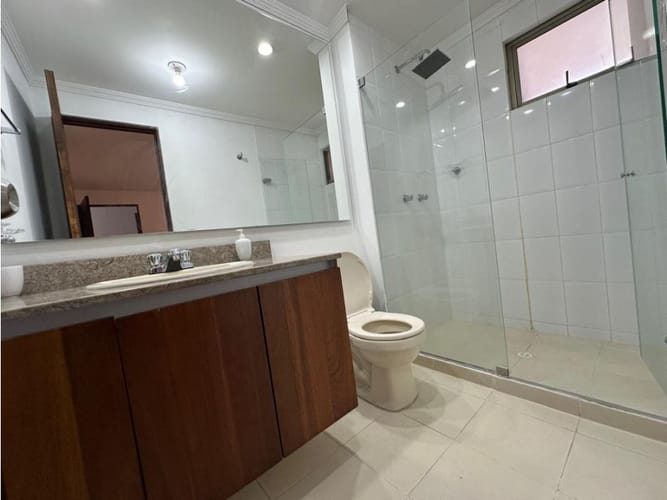 Oficina en venta en San Lucas, Medellín, 132 m² · foto 10 de 24