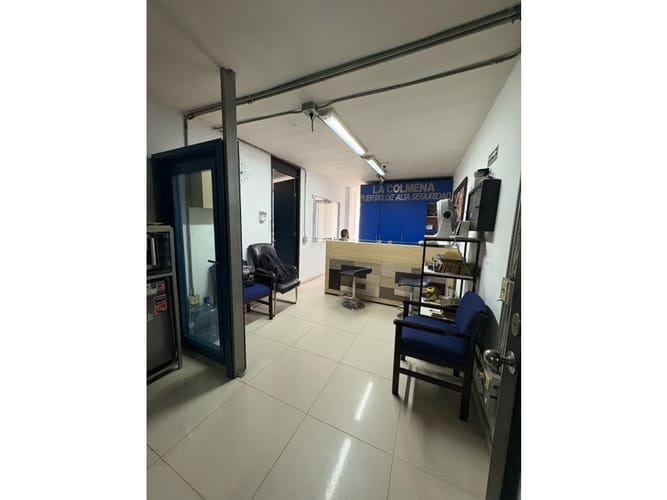 Local en venta en Laureles, Medellín, 486 m² · foto 5 de 16