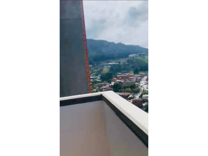 Apartamento de 2 alcobas en venta en Urbanizacion Arcoiris, Medellín, 57 m² · foto 3 de 19