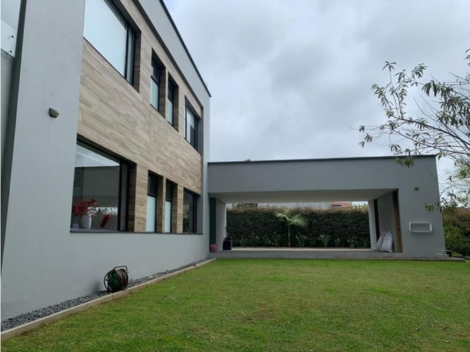 Casa de 6 alcobas en venta en Las Palmas, Medellín, 580 m² · foto 4 de 24