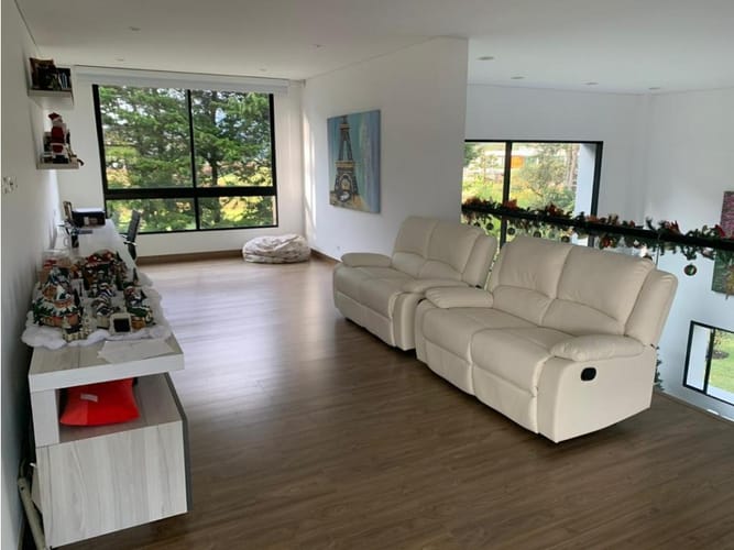 Casa de 6 alcobas en venta en Las Palmas, Medellín, 580 m² · foto 13 de 24