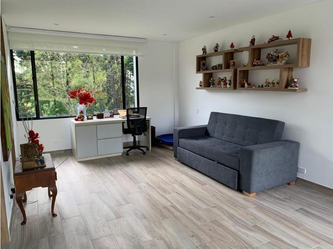 Casa de 6 alcobas en venta en Las Palmas, Medellín, 580 m² · foto 15 de 24