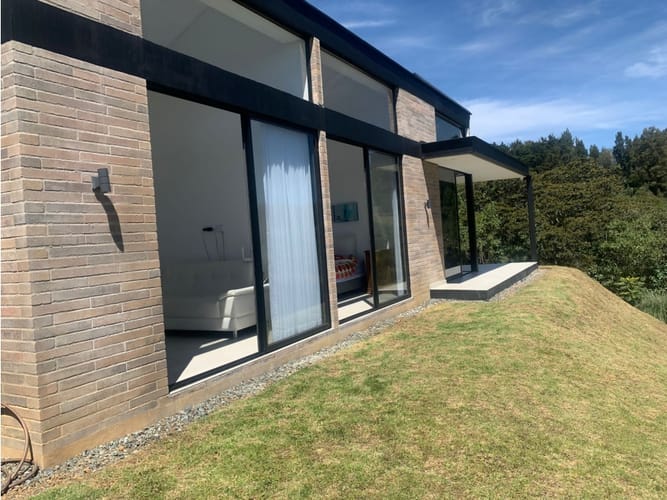 Casa de 4 alcobas en arriendo en Las Palmas, Medellín, 260 m² · foto 10 de 24