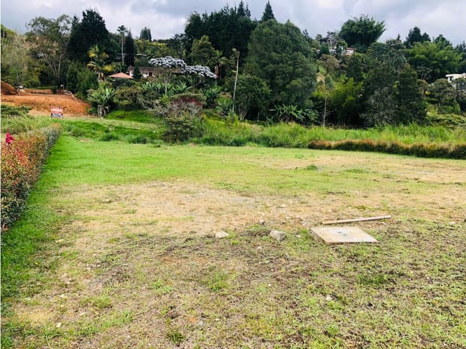 Lote en venta en El Porvenir, Rionegro, 2075 m² · foto 2 de 6