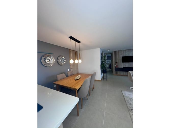 Apartamento de 2 alcobas en arriendo en Loma Del Indio, Medellín, 79 m² · foto 2 de 23