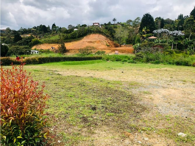 Lote en venta en El Porvenir, Rionegro, 2075 m² · foto 3 de 6