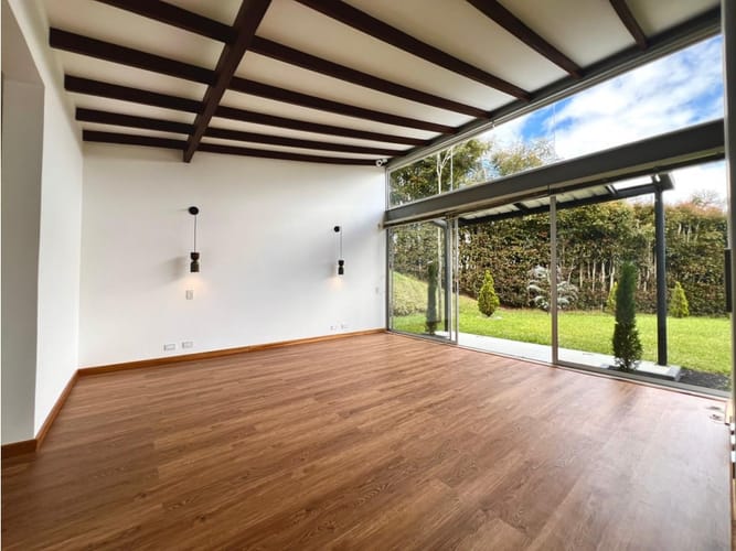 Casa de 5 alcobas en venta en La Sebastiana, Rionegro, 400 m² · foto 4 de 15