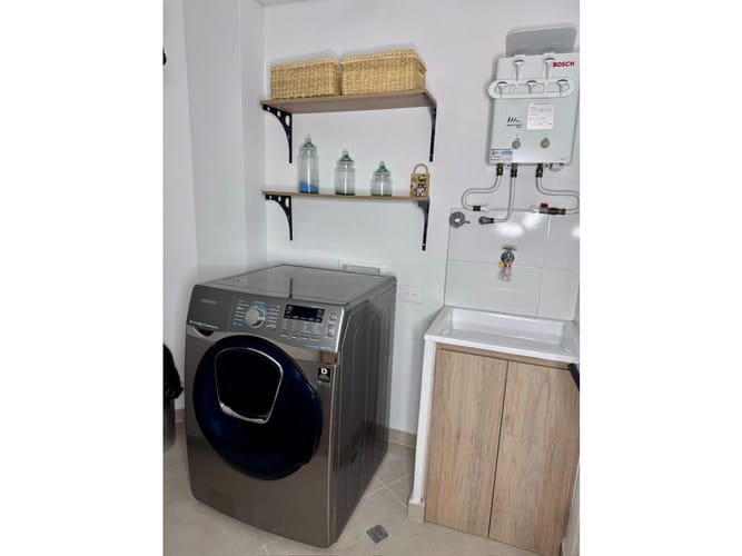 Apartamento de 2 alcobas en arriendo en Loma Del Indio, Medellín, 79 m² · foto 20 de 23
