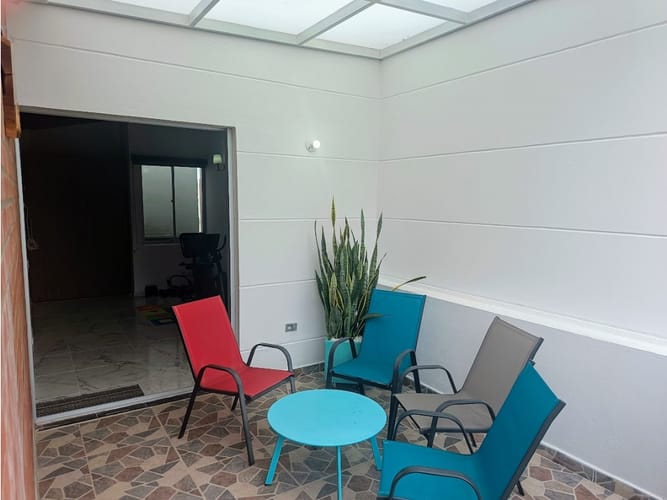 Casa de 4 alcobas en venta en La Ceja, 184 m² · foto 10 de 24