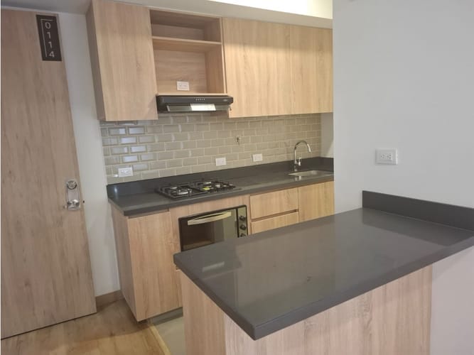 Apartamento de 2 alcobas en venta en La Milagrosa, El Retiro, 63 m² · foto 3 de 22