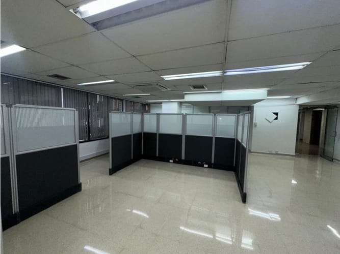Oficina en arriendo en San Lucas, Medellín, 138 m² · foto 9 de 13