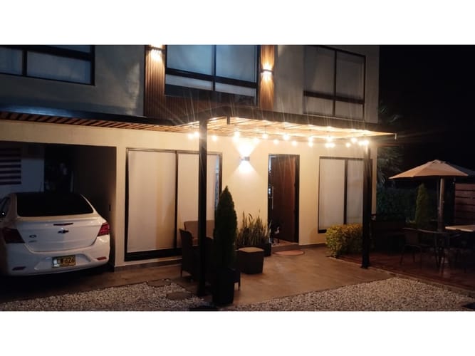 Casa de 5 alcobas en venta en El Porvenir, Guarne, 185 m² · foto 4 de 24