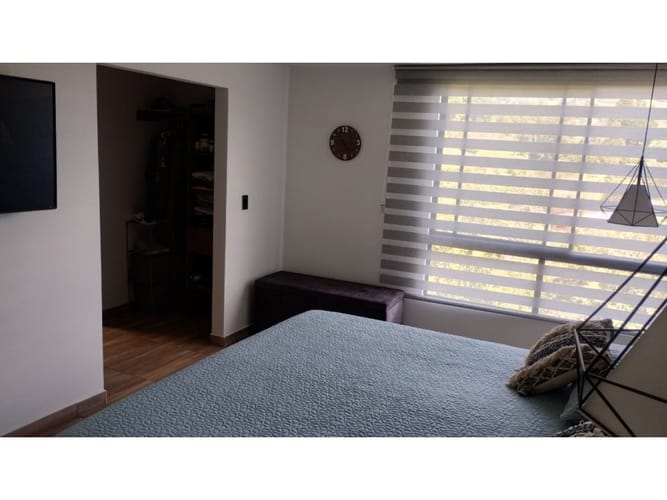 Casa de 5 alcobas en venta en El Porvenir, Guarne, 185 m² · foto 12 de 24