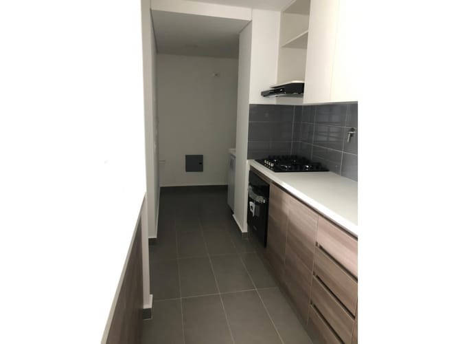 Apartamento de 2 alcobas en venta en El Retiro, 64 m² · foto 2 de 8