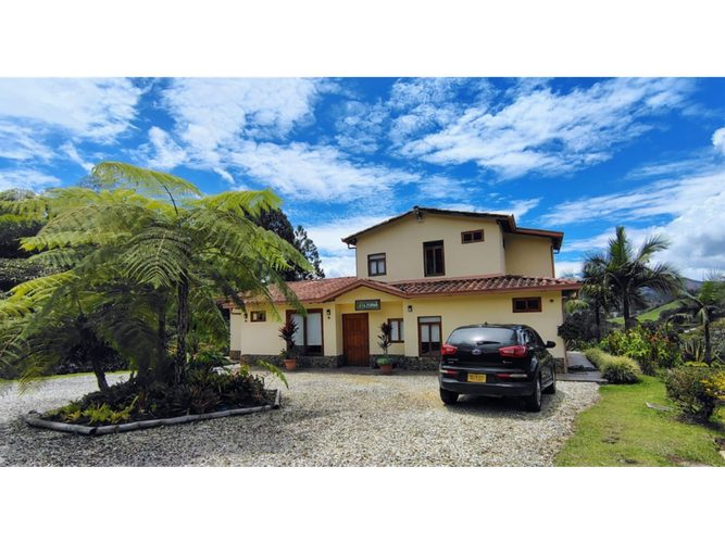 Casa de 3 alcobas en venta en Cuatro Esquinas, El Retiro, 220 m² · foto 3 de 24