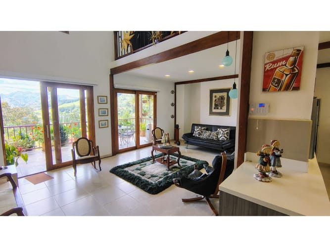 Casa de 3 alcobas en venta en Cuatro Esquinas, El Retiro, 220 m² · foto 9 de 24