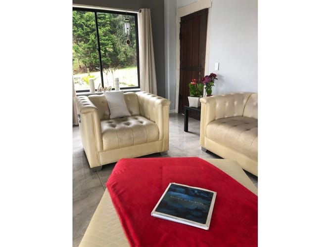 Casa de 5 alcobas en venta en El Porvenir, Guarne, 200 m² · foto 10 de 12