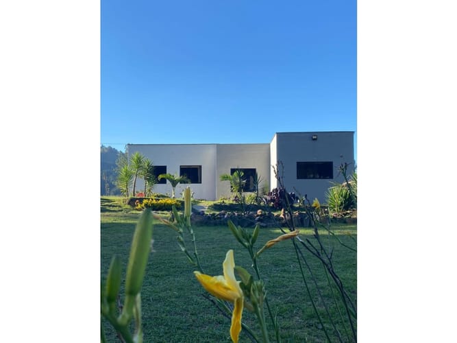 Casa de 3 alcobas en venta en Guarne, 250 m² · foto 12 de 17