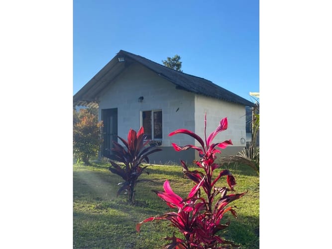 Casa de 3 alcobas en venta en Guarne, 250 m² · foto 14 de 17