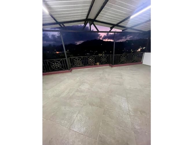 Apartamento de 3 alcobas en venta en Guarne, 130 m² · foto 2 de 12