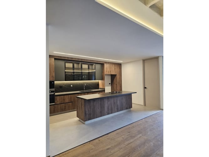Apartamento de 2 alcobas en venta en San Lucas, Medellín, 240 m² · foto 6 de 24