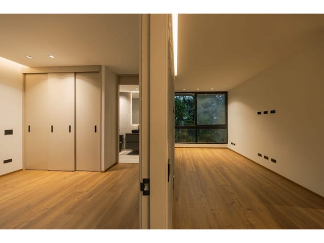 Apartamento de 2 alcobas en venta en San Lucas, Medellín, 240 m² · foto 11 de 24
