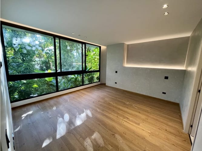 Apartamento de 2 alcobas en venta en San Lucas, Medellín, 240 m² · foto 12 de 24