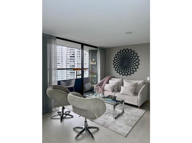 Apartamento de 2 alcobas en venta en Loma Del Indio, Medellín, 79 m² · foto 10 de 23