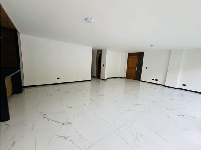 Apartamento de 4 alcobas en venta en El Poblado, Medellín, 165 m² · foto 2 de 20