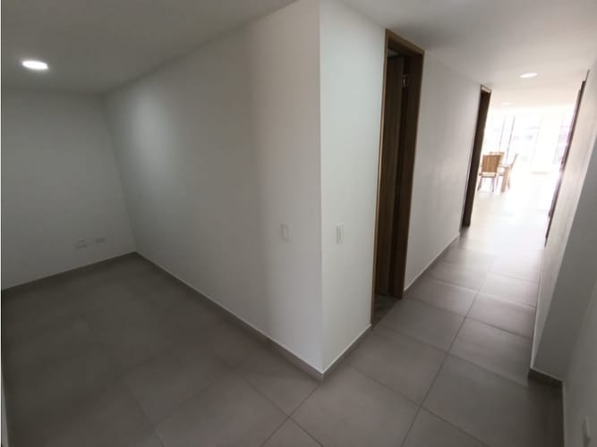 Apartamento de 4 alcobas en arriendo en Mesa, Medellín, 136 m² · foto 3 de 11