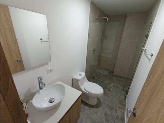 Apartamento de 4 alcobas en arriendo en Mesa, Medellín, 136 m² · foto 10 de 11