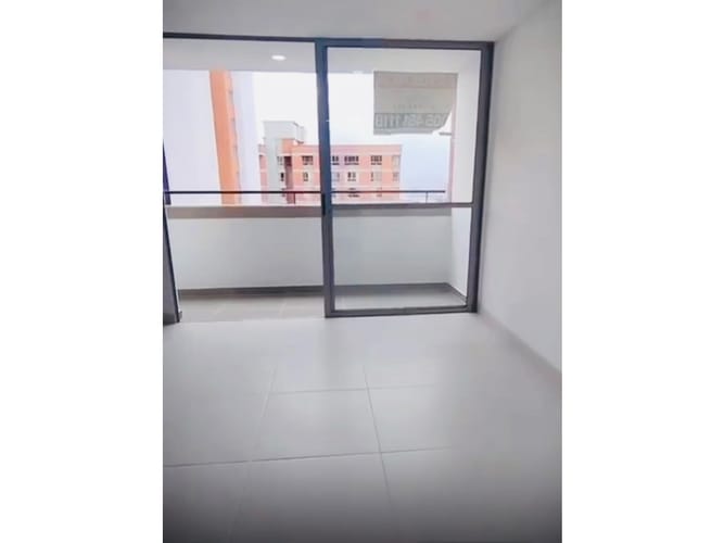 Apartamento de 2 alcobas en venta en Castilla, Itagüí, 62 m² · foto 1 de 13