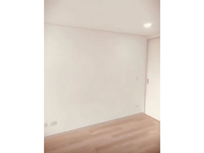 Apartamento de 2 alcobas en venta en Castilla, Itagüí, 62 m² · foto 8 de 13