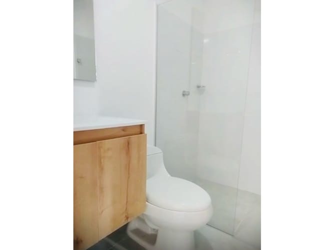 Apartamento de 2 alcobas en venta en Castilla, Itagüí, 62 m² · foto 11 de 13
