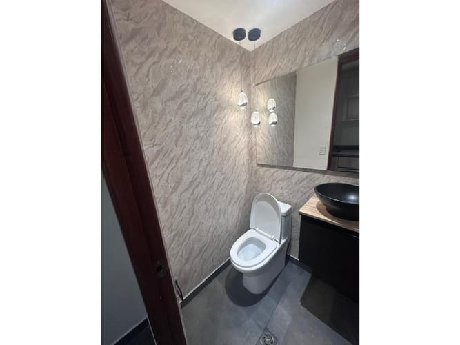 Oficina en venta en Zuñiga, Envigado, 37 m² · foto 6 de 7